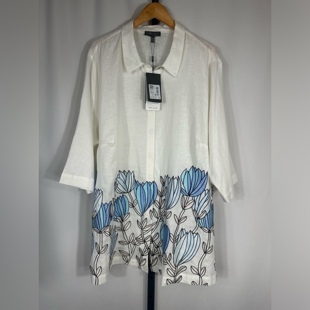 NWT SELECTION by Ulla Popken White and Blue Floral Linen Tunic Size 24/26